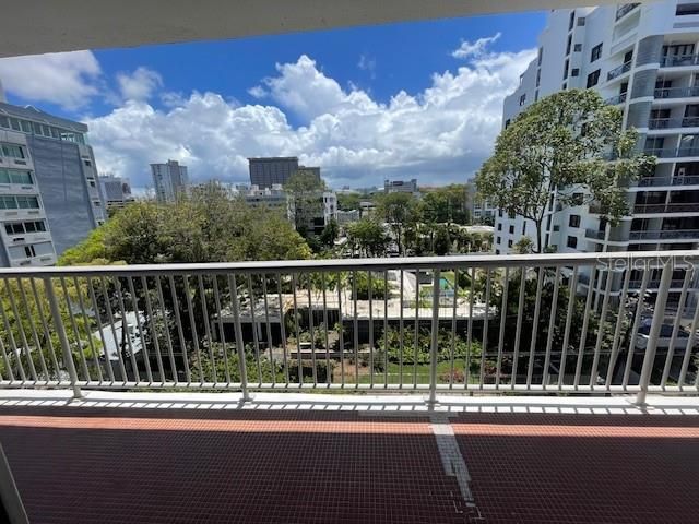 待售: $945,000 (3 贝兹, 2 浴室, 1619 平方英尺)