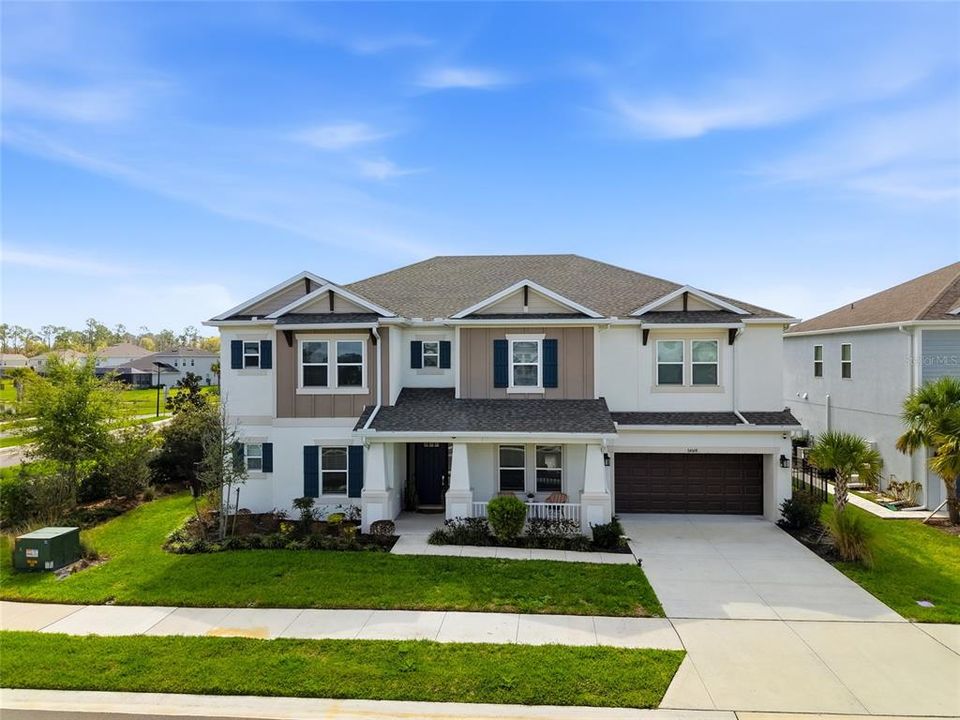 For Sale: $978,000 (6 beds, 4 baths, 4181 Square Feet)