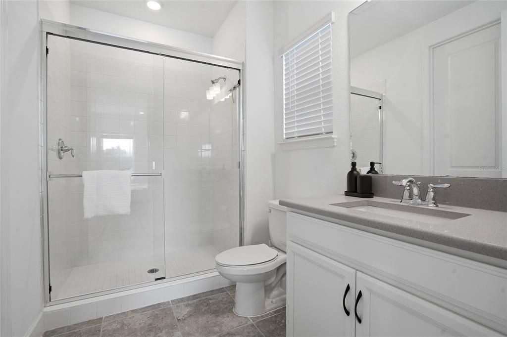 For Sale: $978,000 (6 beds, 4 baths, 4181 Square Feet)