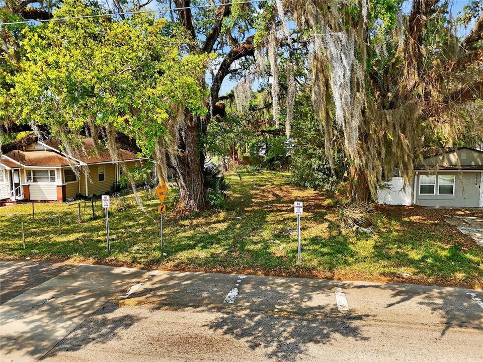 En Venta: $57,000 (0.14 acres)