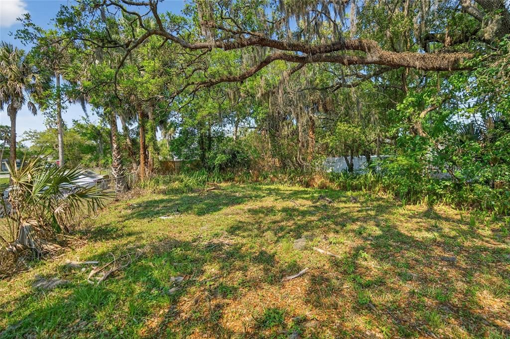 En Venta: $57,000 (0.14 acres)