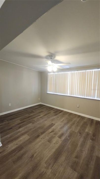 For Rent: $1,900 (3 beds, 2 baths, 1210 Square Feet)