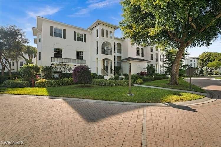 Недавно продано: $1,325,000 (3 спален, 2 ванн, 1831 Квадратных фут)