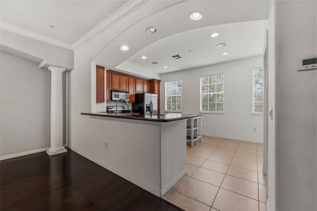 En Venta: $595,000 (3 camas, 3 baños, 1994 Pies cuadrados)