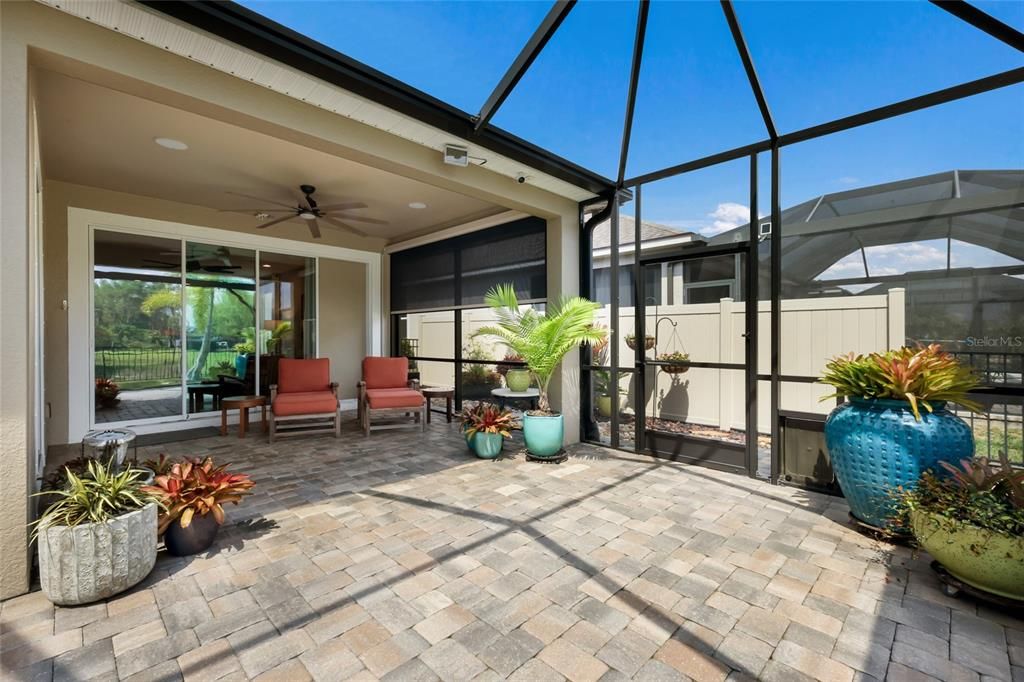 Activo con contrato: $499,000 (3 camas, 2 baños, 1970 Pies cuadrados)