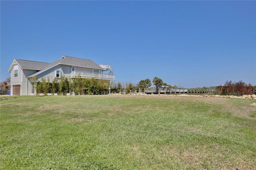 En Venta: $850,000 (0.54 acres)