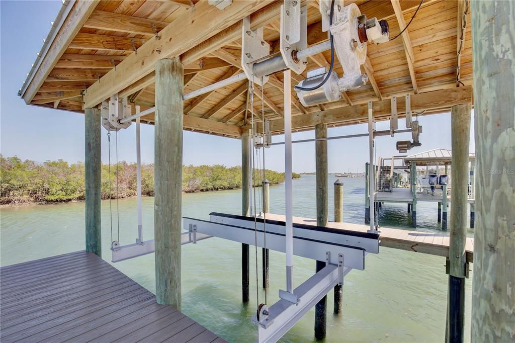 En Venta: $850,000 (0.54 acres)