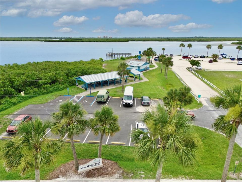 En Venta: $850,000 (0.54 acres)