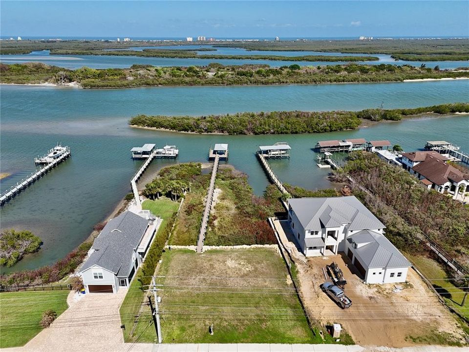 En Venta: $850,000 (0.54 acres)