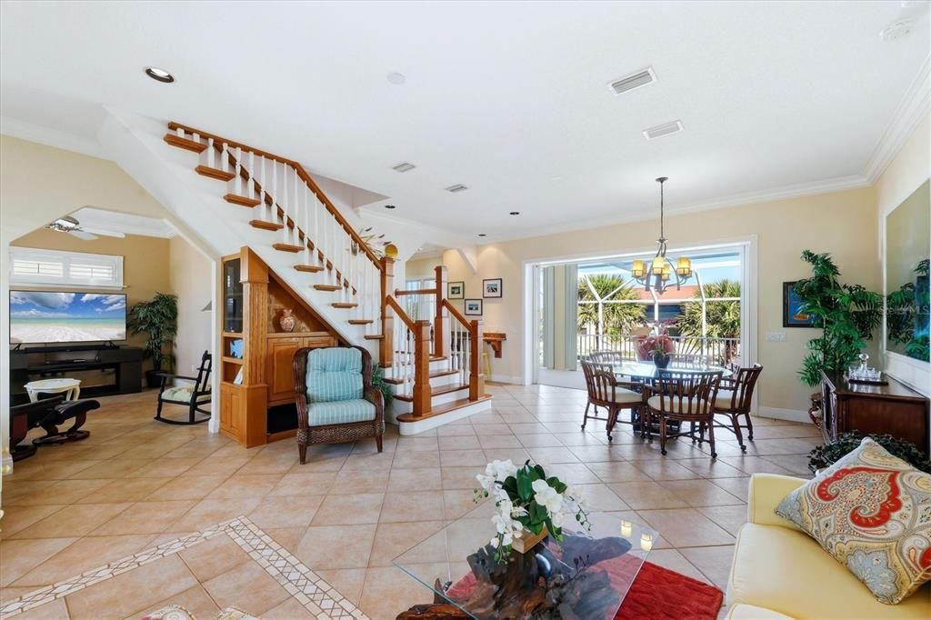 For Sale: $1,575,000 (3 beds, 2 baths, 1914 Square Feet)