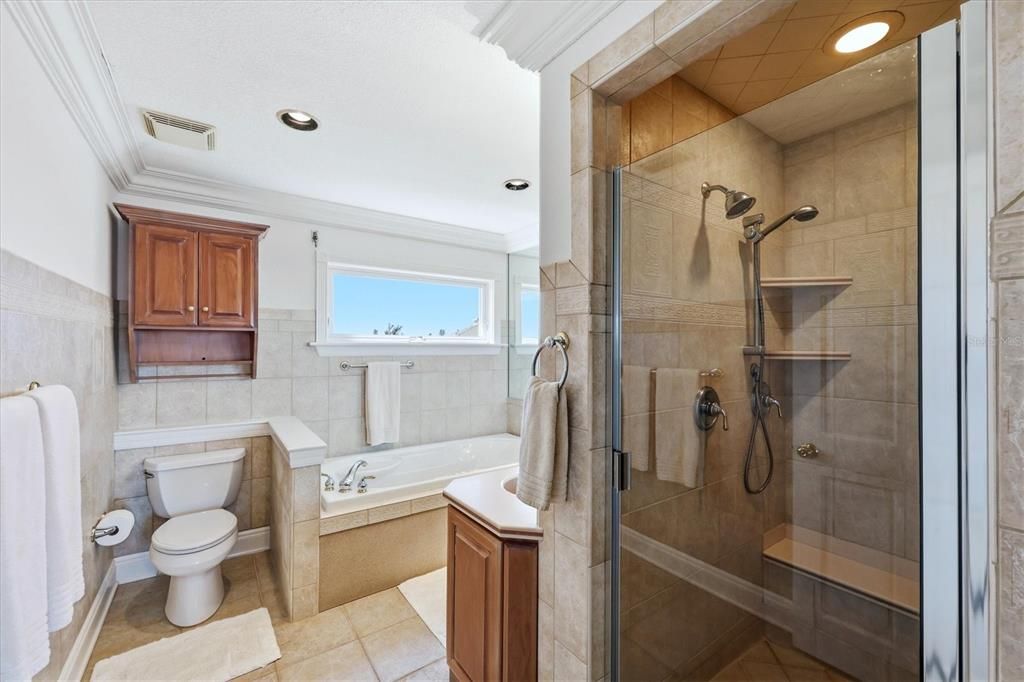 For Sale: $1,575,000 (3 beds, 2 baths, 1914 Square Feet)
