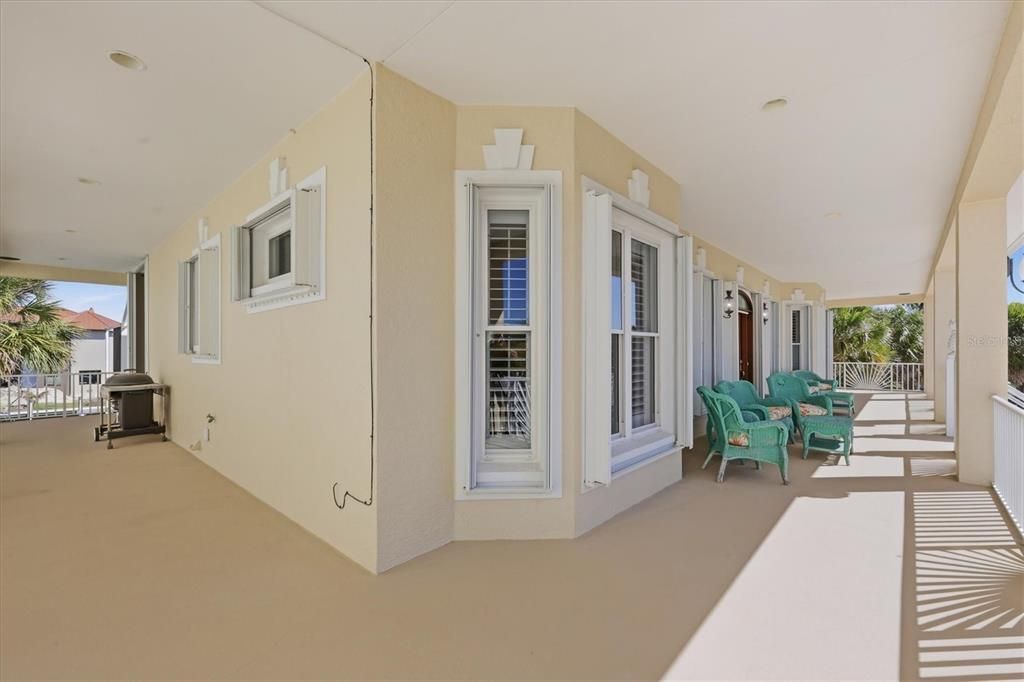 For Sale: $1,575,000 (3 beds, 2 baths, 1914 Square Feet)