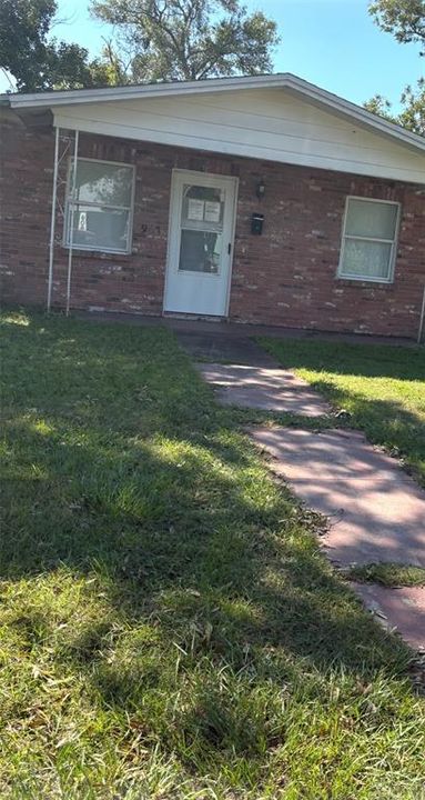 Vendido Recientemente: $165,000 (2 camas, 1 baños, 1200 Pies cuadrados)