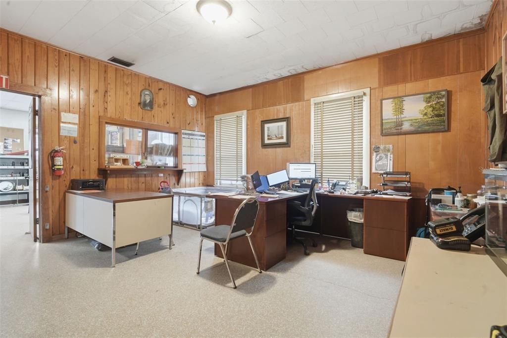 For Sale: $2,000,000 (0 beds, 0 baths, 10215 Square Feet)