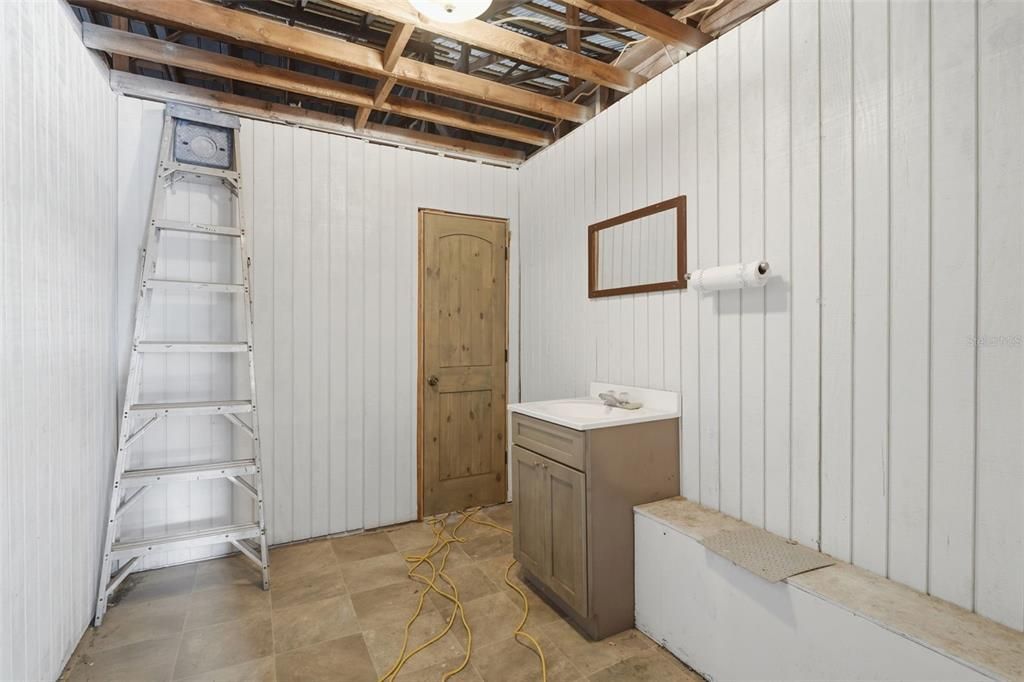 For Sale: $2,000,000 (0 beds, 0 baths, 10215 Square Feet)