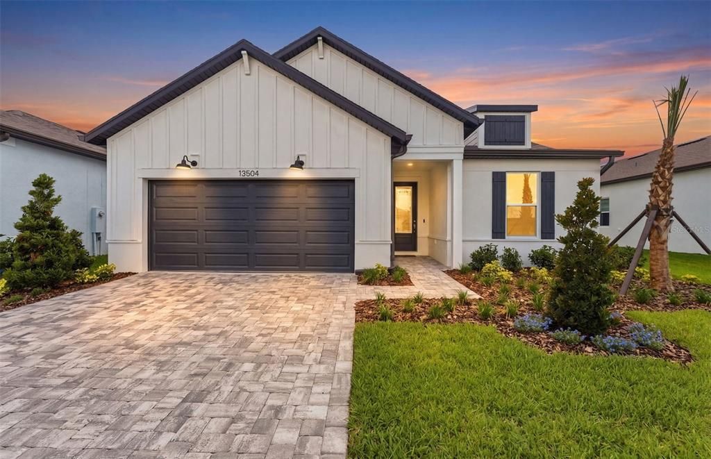 En Venta: $587,740 (3 camas, 3 baños, 2748 Pies cuadrados)