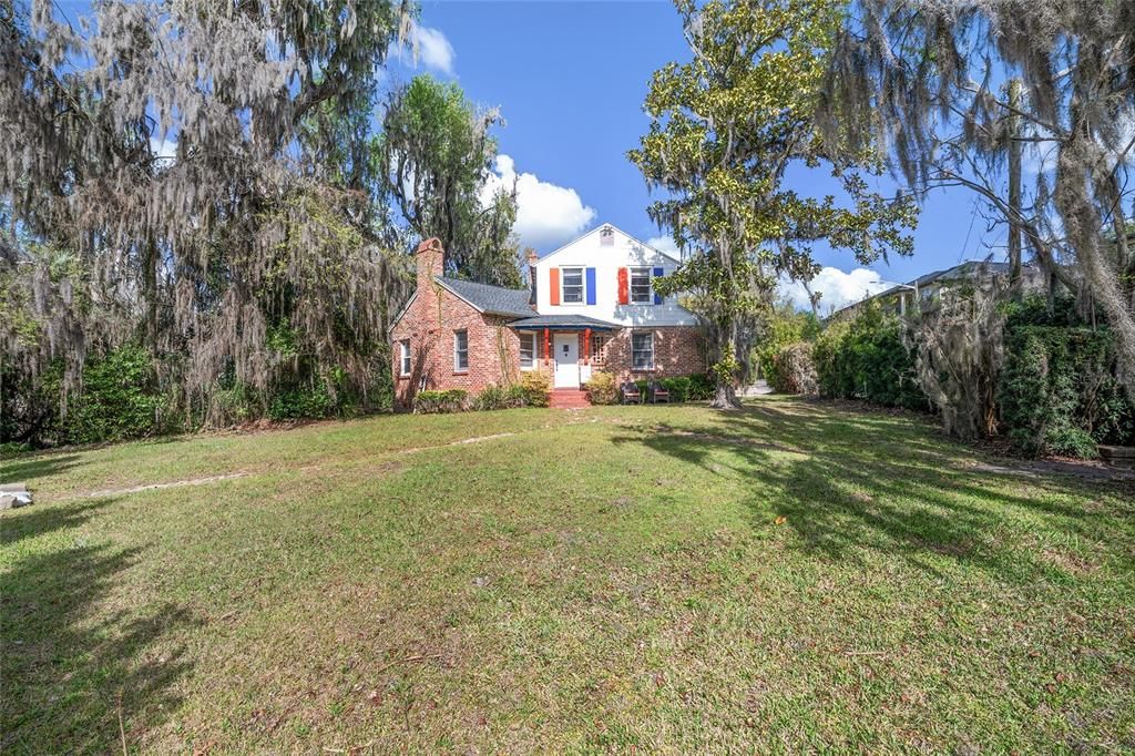 For Sale: $2,600,000 (10 beds, 0 baths, 4166 Square Feet)