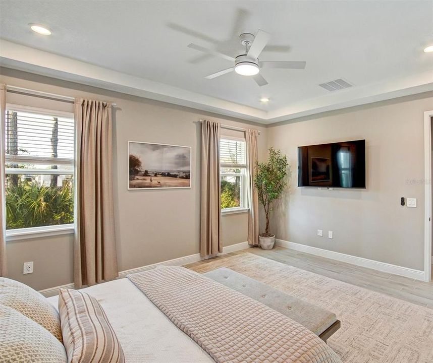 En Venta: $575,000 (4 camas, 3 baños, 2791 Pies cuadrados)