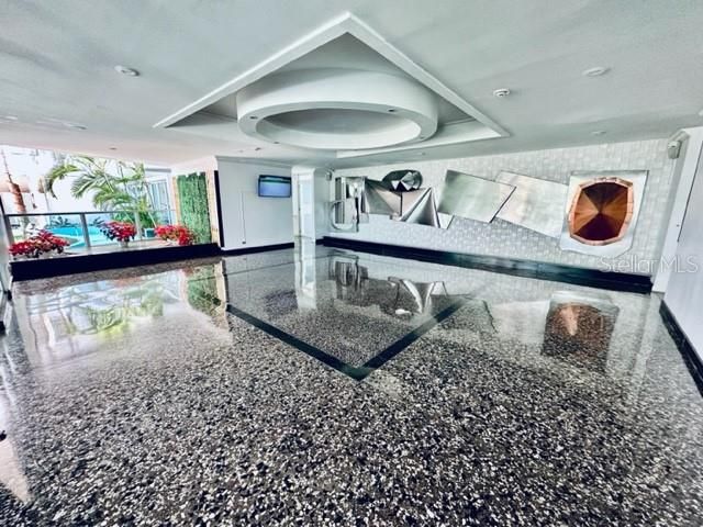 Под контрактом: $450,000 (3 спален, 2 ванн, 1400 Квадратных фут)