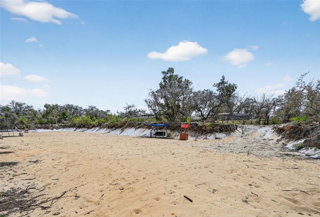 For Sale: $450,000 (3 beds, 3 baths, 1579 Square Feet)