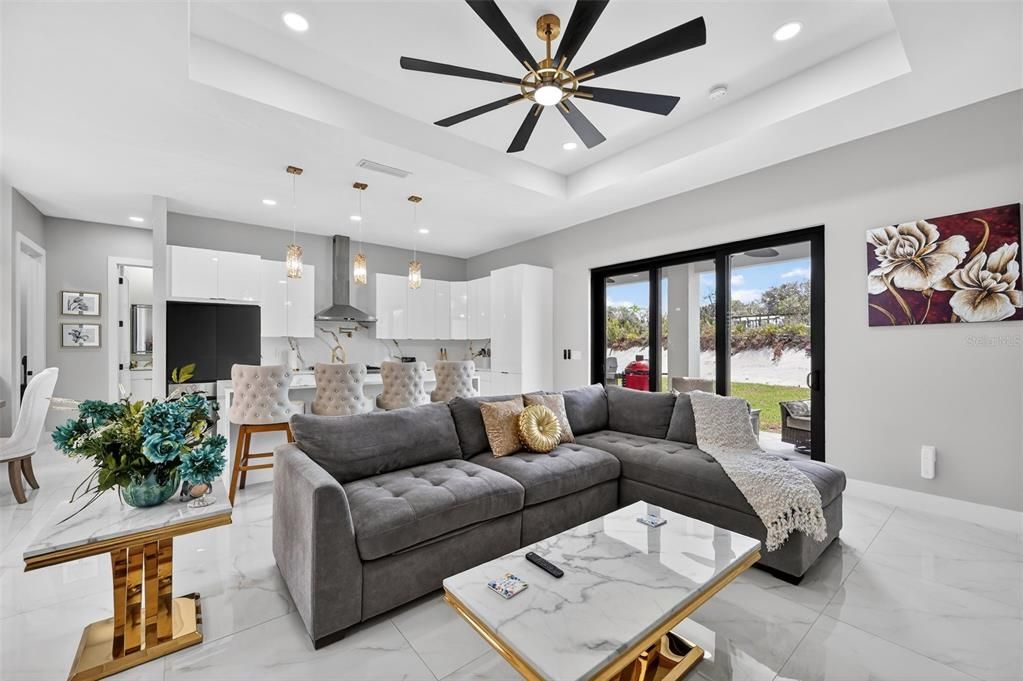 For Sale: $450,000 (3 beds, 3 baths, 1579 Square Feet)
