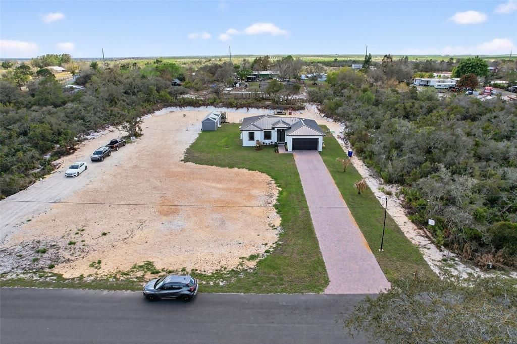For Sale: $450,000 (3 beds, 3 baths, 1579 Square Feet)