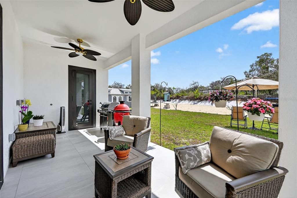 For Sale: $450,000 (3 beds, 3 baths, 1579 Square Feet)