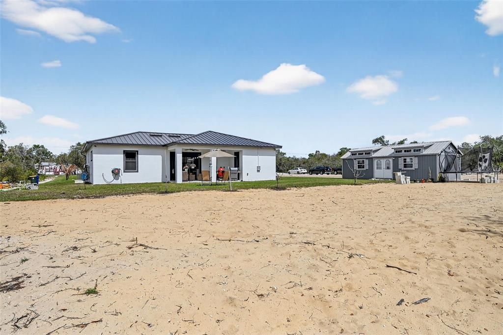 For Sale: $450,000 (3 beds, 3 baths, 1579 Square Feet)