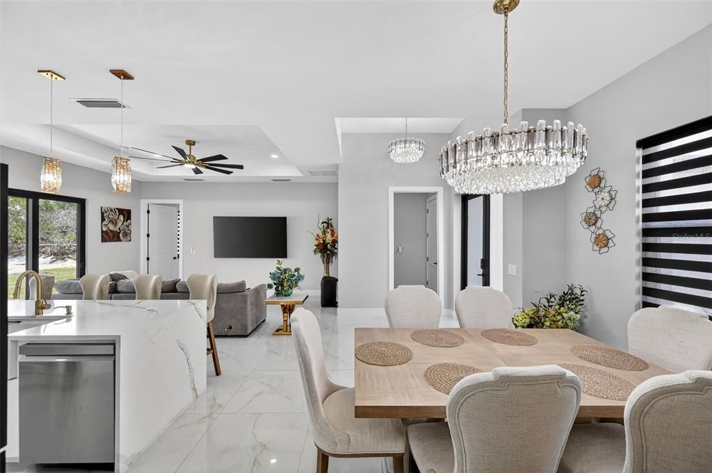 For Sale: $450,000 (3 beds, 3 baths, 1579 Square Feet)