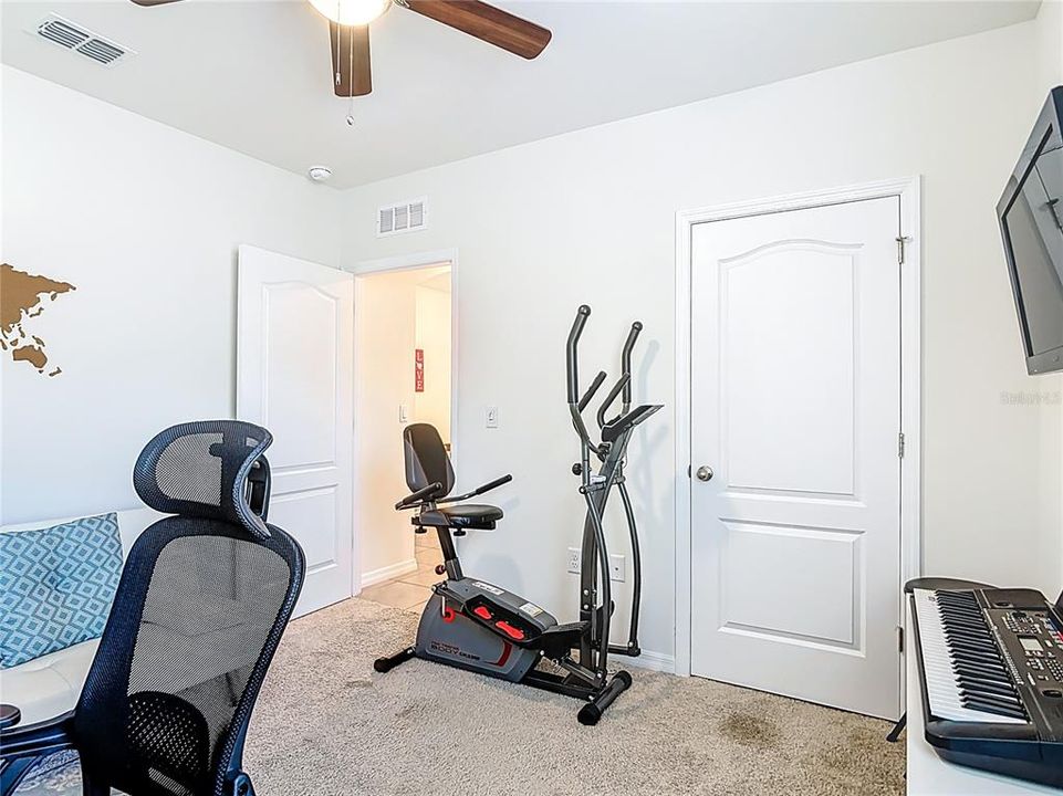 For Sale: $345,000 (3 beds, 2 baths, 1725 Square Feet)