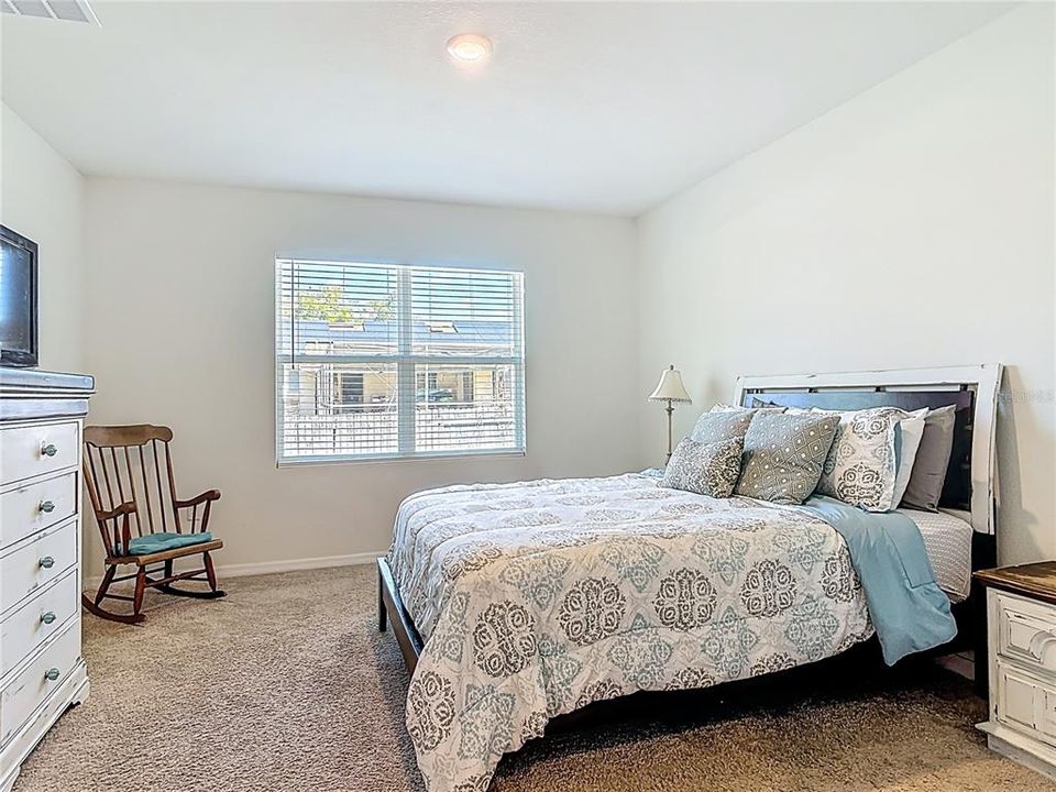 For Sale: $345,000 (3 beds, 2 baths, 1725 Square Feet)