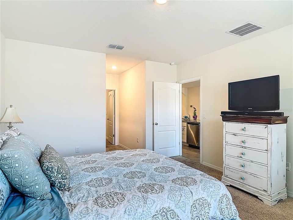 For Sale: $345,000 (3 beds, 2 baths, 1725 Square Feet)