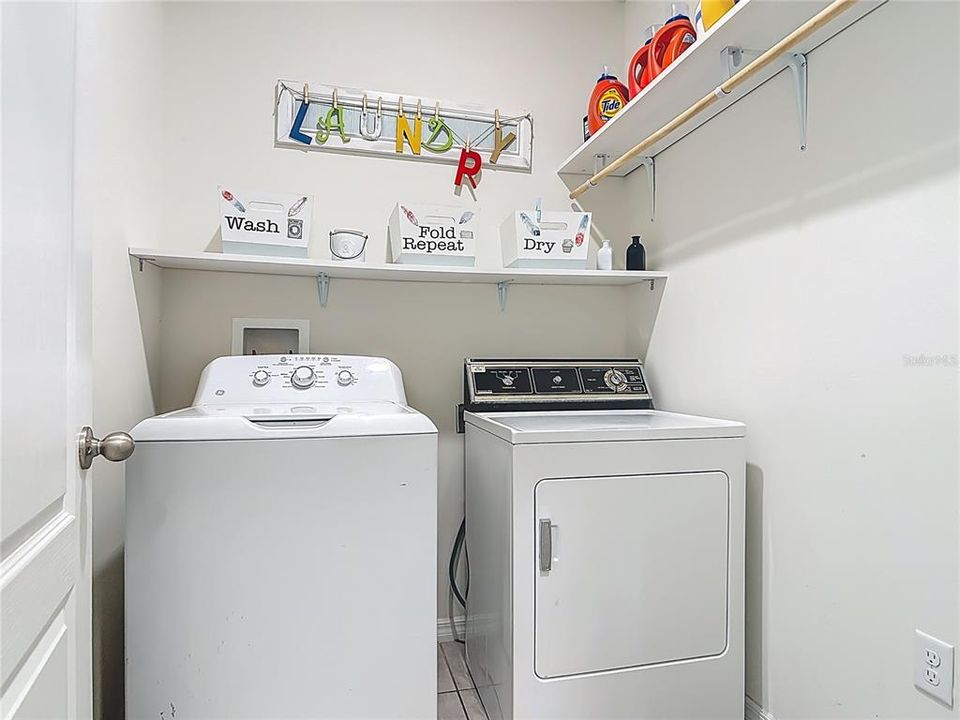 For Sale: $345,000 (3 beds, 2 baths, 1725 Square Feet)
