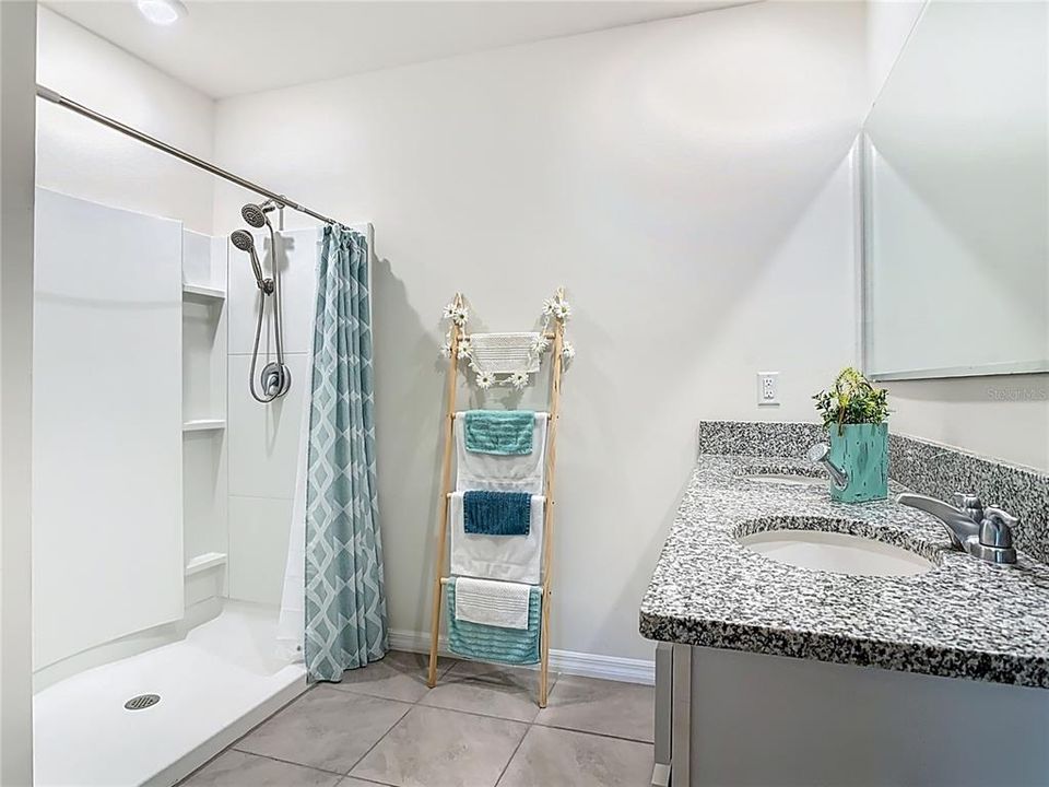 For Sale: $345,000 (3 beds, 2 baths, 1725 Square Feet)