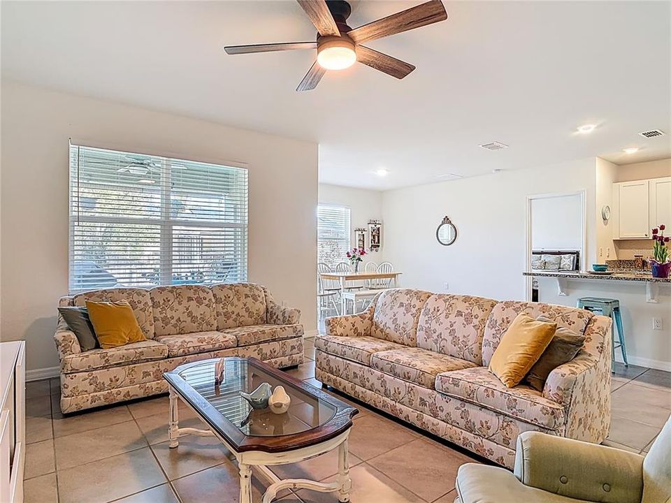 For Sale: $345,000 (3 beds, 2 baths, 1725 Square Feet)