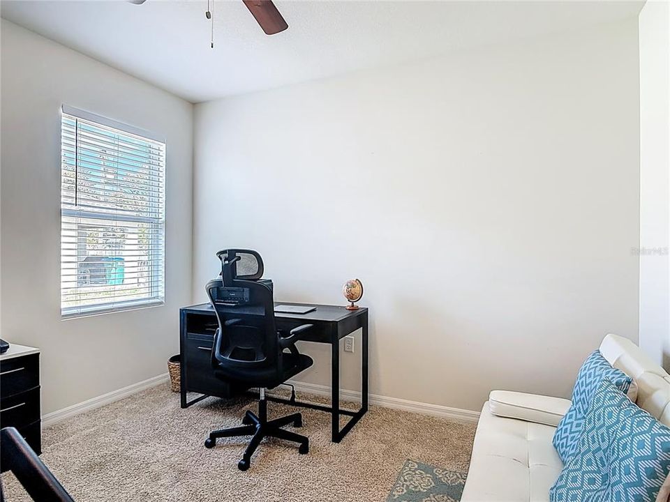 For Sale: $345,000 (3 beds, 2 baths, 1725 Square Feet)
