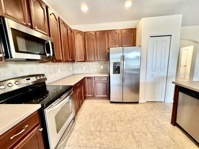 For Rent: $2,200 (3 beds, 2 baths, 1510 Square Feet)