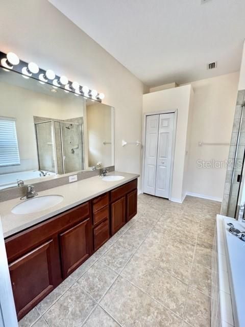 For Rent: $2,200 (3 beds, 2 baths, 1510 Square Feet)