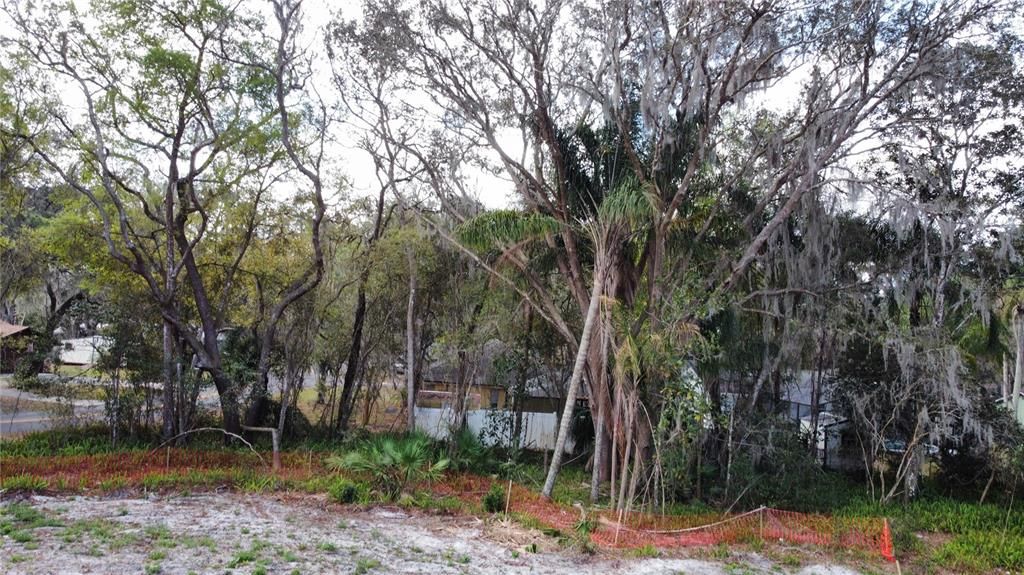 待售: $79,900 (0.44 acres)