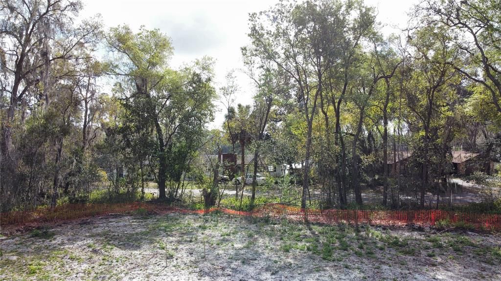 待售: $79,900 (0.44 acres)