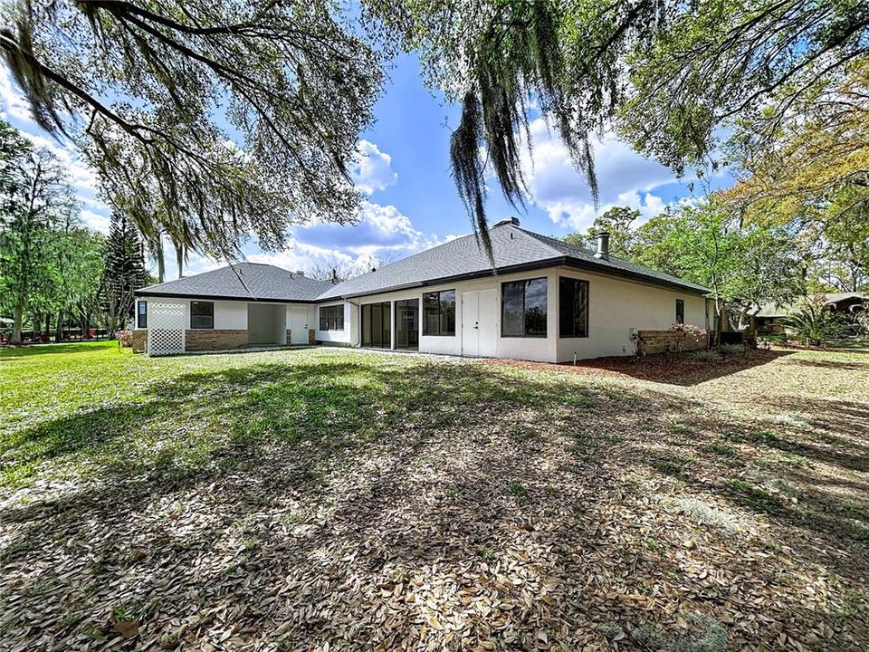 For Sale: $724,900 (5 beds, 3 baths, 4223 Square Feet)