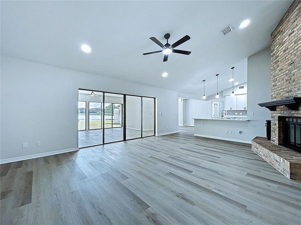 For Sale: $724,900 (5 beds, 3 baths, 4223 Square Feet)