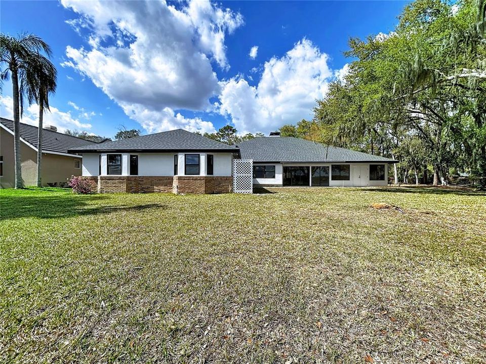For Sale: $724,900 (5 beds, 3 baths, 4223 Square Feet)