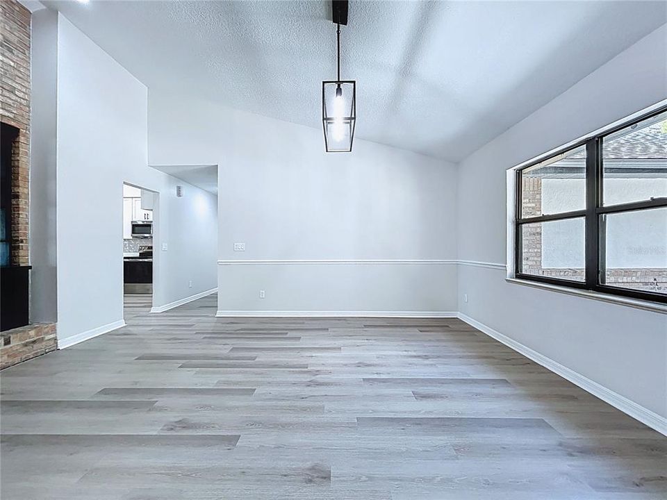 For Sale: $724,900 (5 beds, 3 baths, 4223 Square Feet)