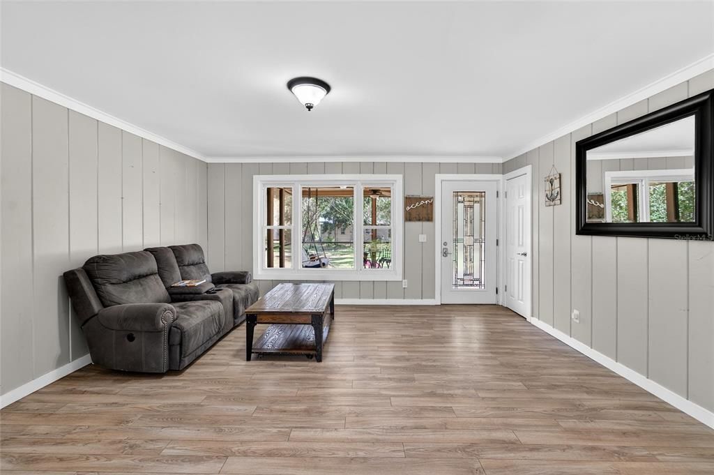 Active With Contract: $675,000 (3 beds, 2 baths, 1152 Square Feet)
