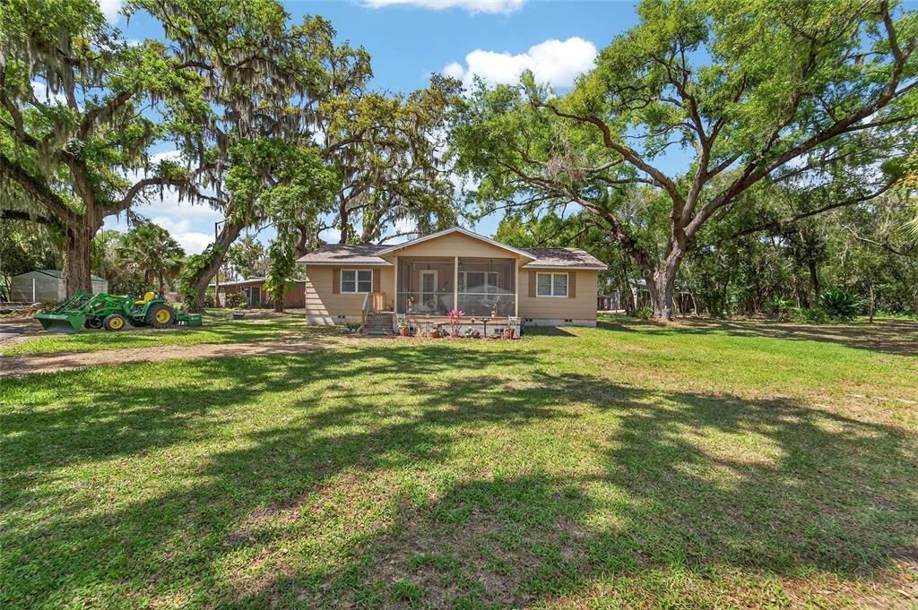 Active With Contract: $675,000 (3 beds, 2 baths, 1152 Square Feet)