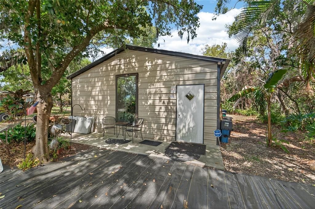 Active With Contract: $675,000 (3 beds, 2 baths, 1152 Square Feet)