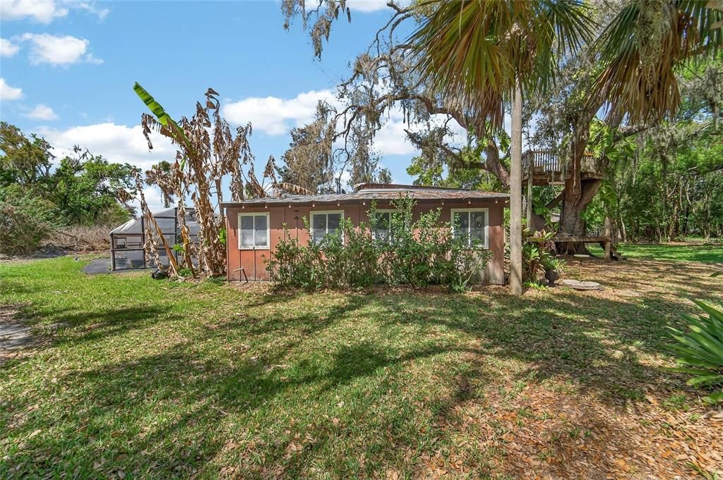 Active With Contract: $675,000 (3 beds, 2 baths, 1152 Square Feet)