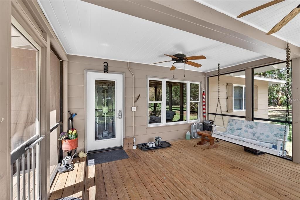 Active With Contract: $675,000 (3 beds, 2 baths, 1152 Square Feet)