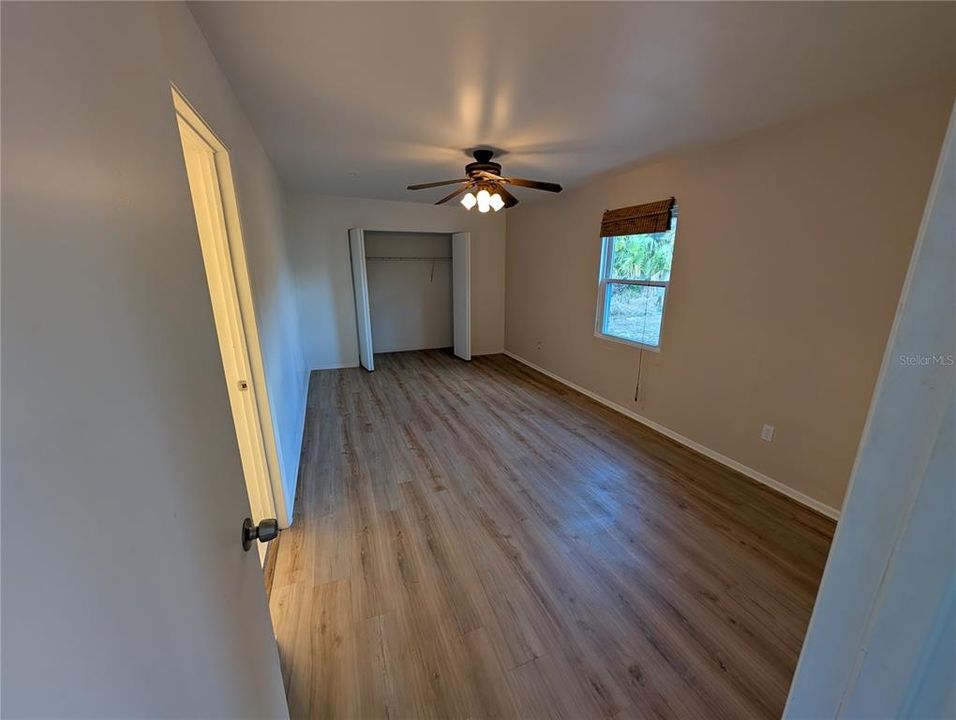 出租: $1,600 (2 贝兹, 1 浴室, 1125 平方英尺)